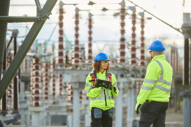 Best Circuit Breaker Repair  in Newpt, OR