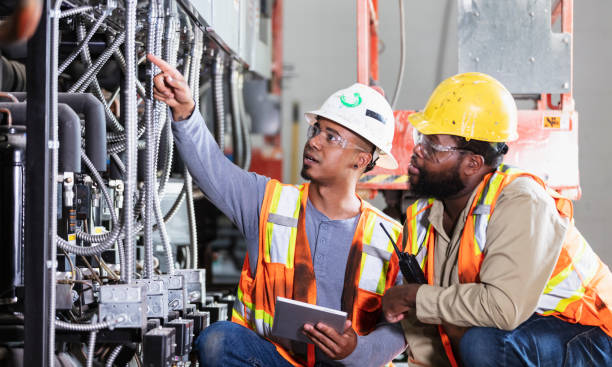 Best Circuit Breaker Repair  in Newpt, OR